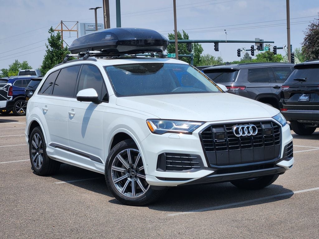 2022 Audi Q7 Premium Plus 45 TFSI quattro Tiptronic in White — front three-quarter view